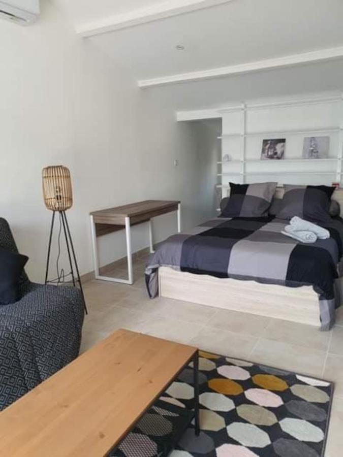 … Et La Fourmi Villa Saumane-de-Vaucluse Eksteriør billede
